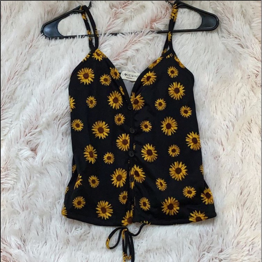 Daisy print tank top